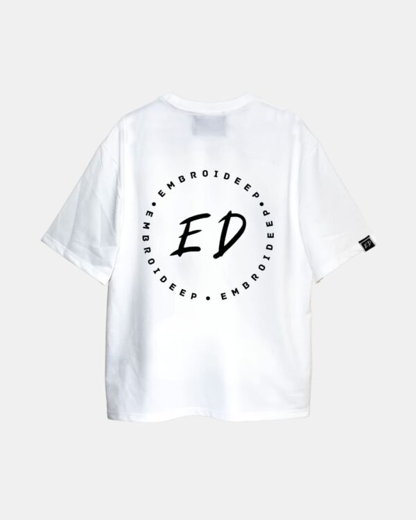 - CAMISETA - "EMBDEEP" OVERSIZE - BLANCA